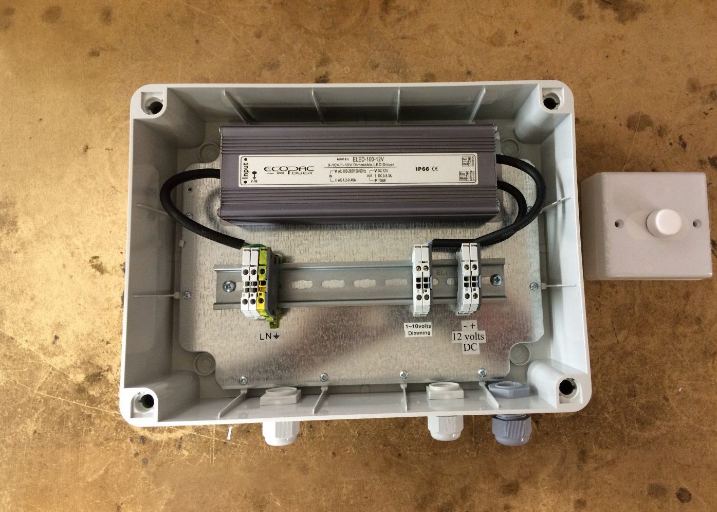 Dimming system with rotary switch